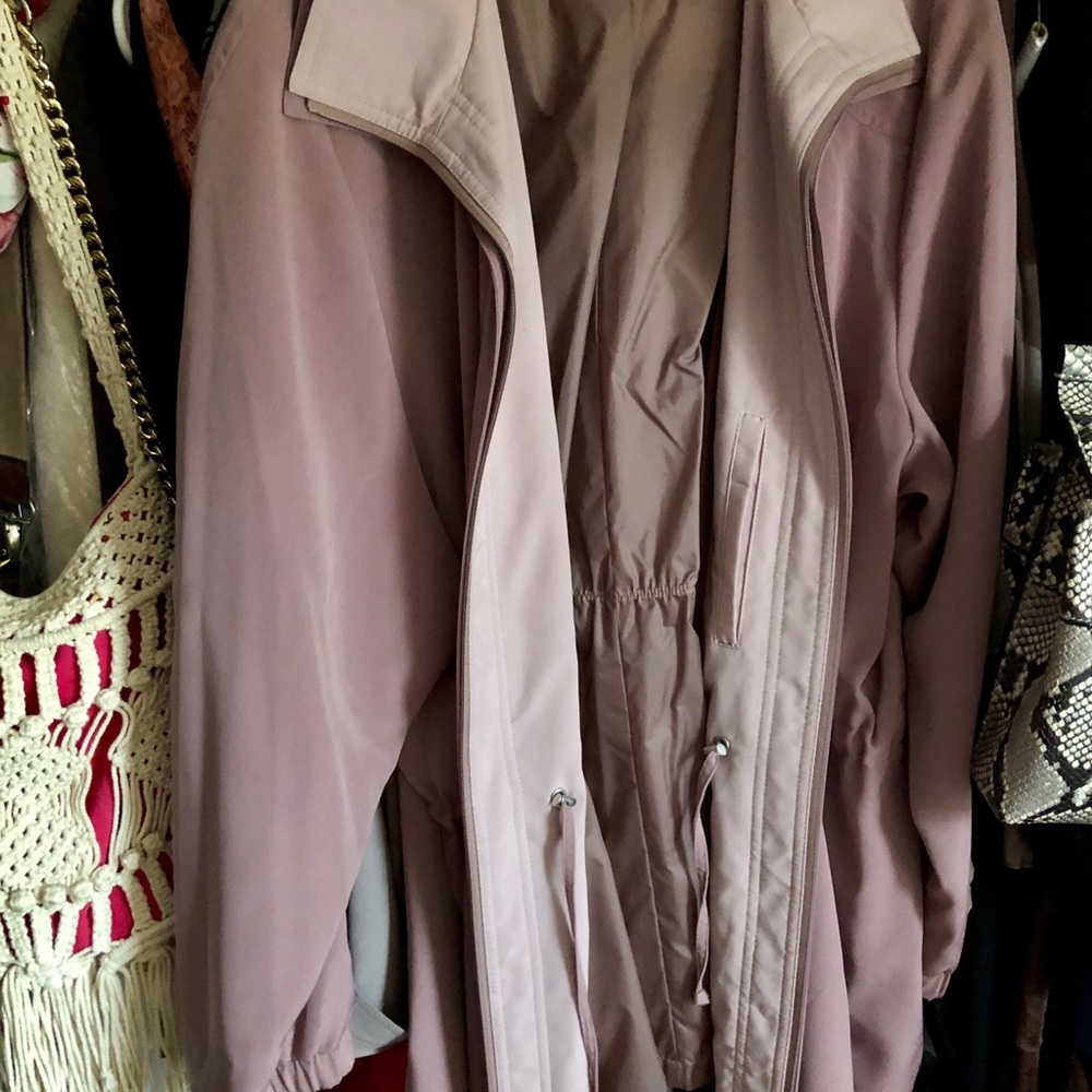 Jacket - Picture 4 of 4
